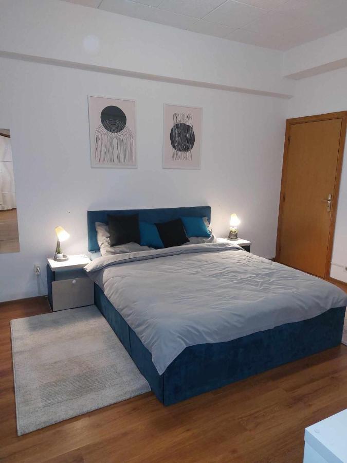 Apartment With Panoramic Terrace In City Center Bucarest Exterior foto